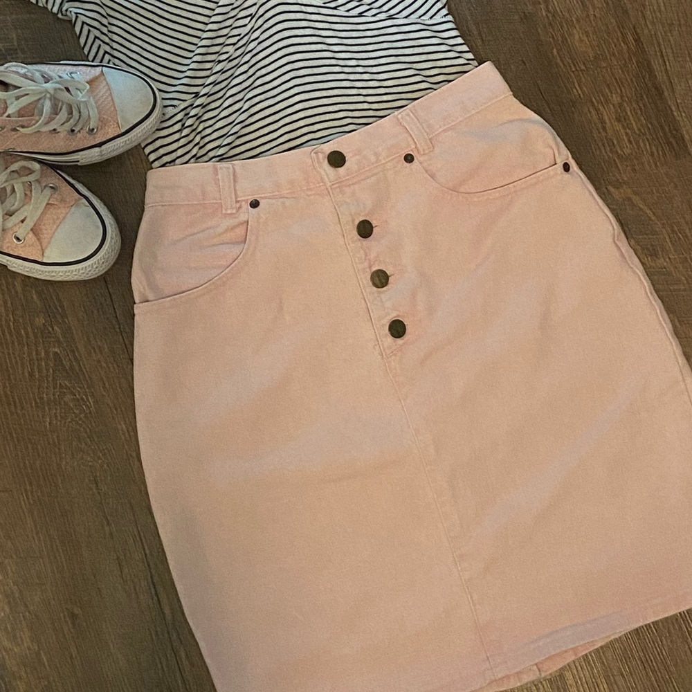(CLOSET CLOSING FINAL SALE) Vintage Pink Denim Button Skirt